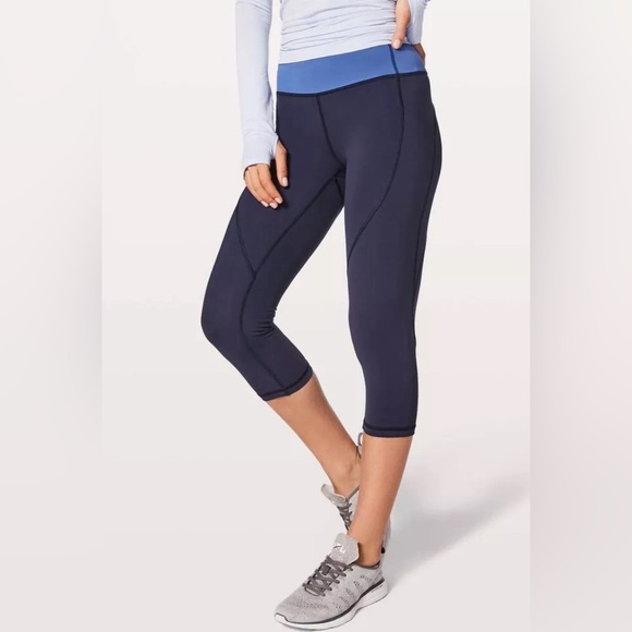lululemon athletica Pants - Lululemon Quick Feet Crop Leggings Navy Purple Mid Rise Pocket Logo Legging